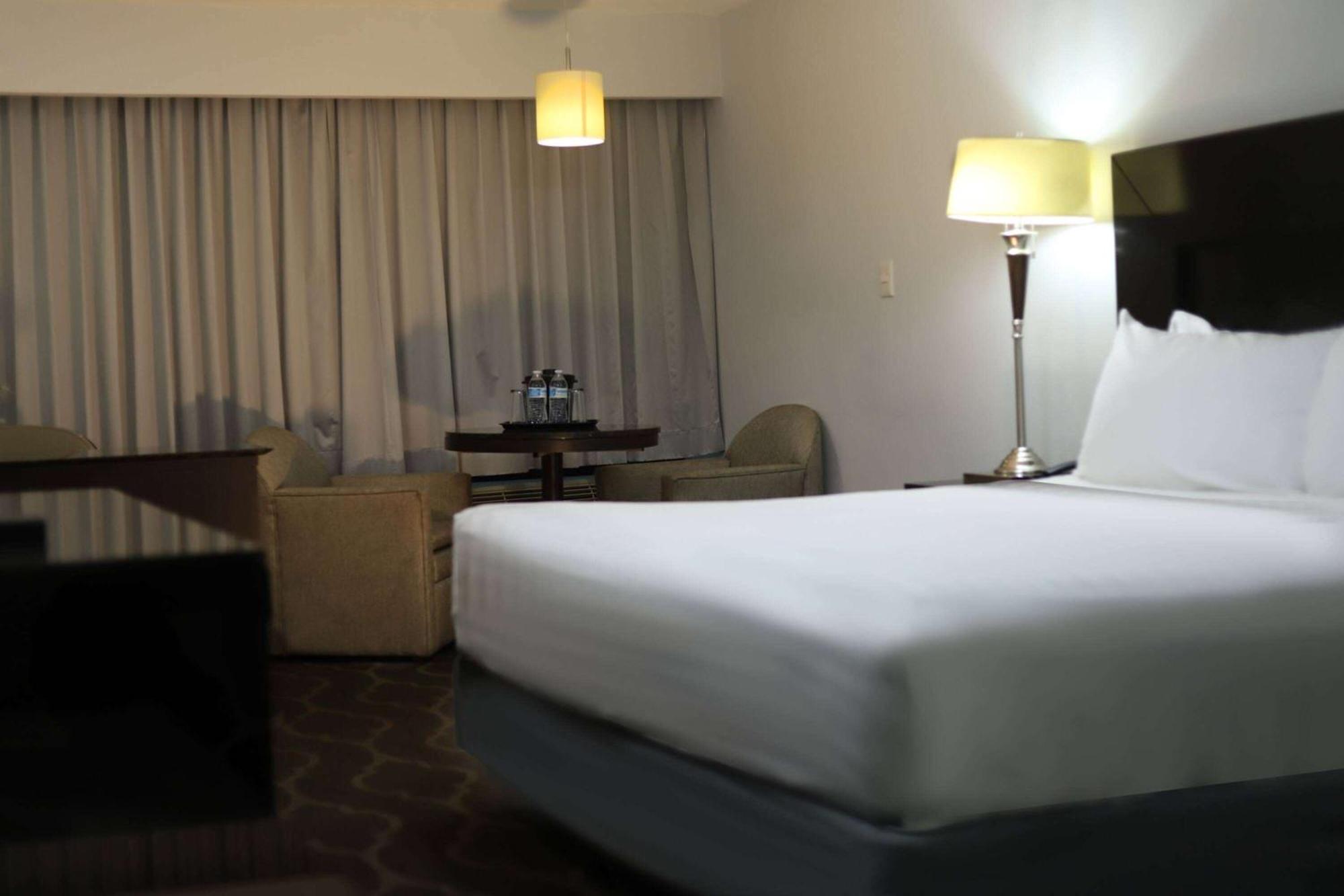 Wyndham Garden Los Mochis Plaza Inn Bagian luar foto
